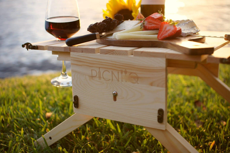 The Pirrama - 2 in 1 Picnic Basket and Table